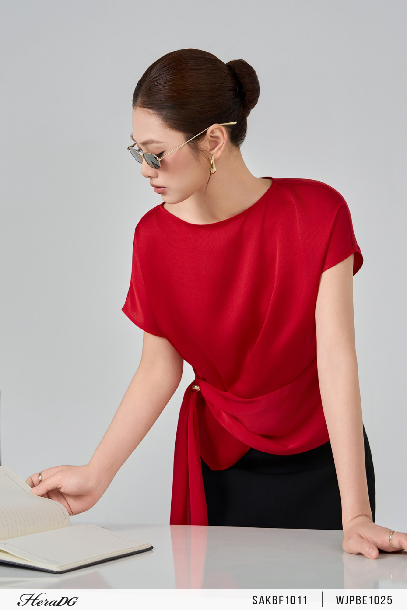 Ảnh của Áo lụa eo thắt vạt đổ